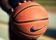 开云APP-硬仗之王阿什拉夫领衔，佛罗伦萨式火力如何压制西班牙足球哲学？