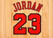 开云体育直播-赛道与球场，速度与耐心的双重奏