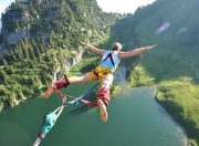 开云体育直播-羽坛新纪元，印尼队完胜德国队，桃田贤斗点燃赛场之夜