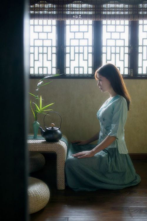 街道狂飙与球场压制，速度与力量的跨界交响