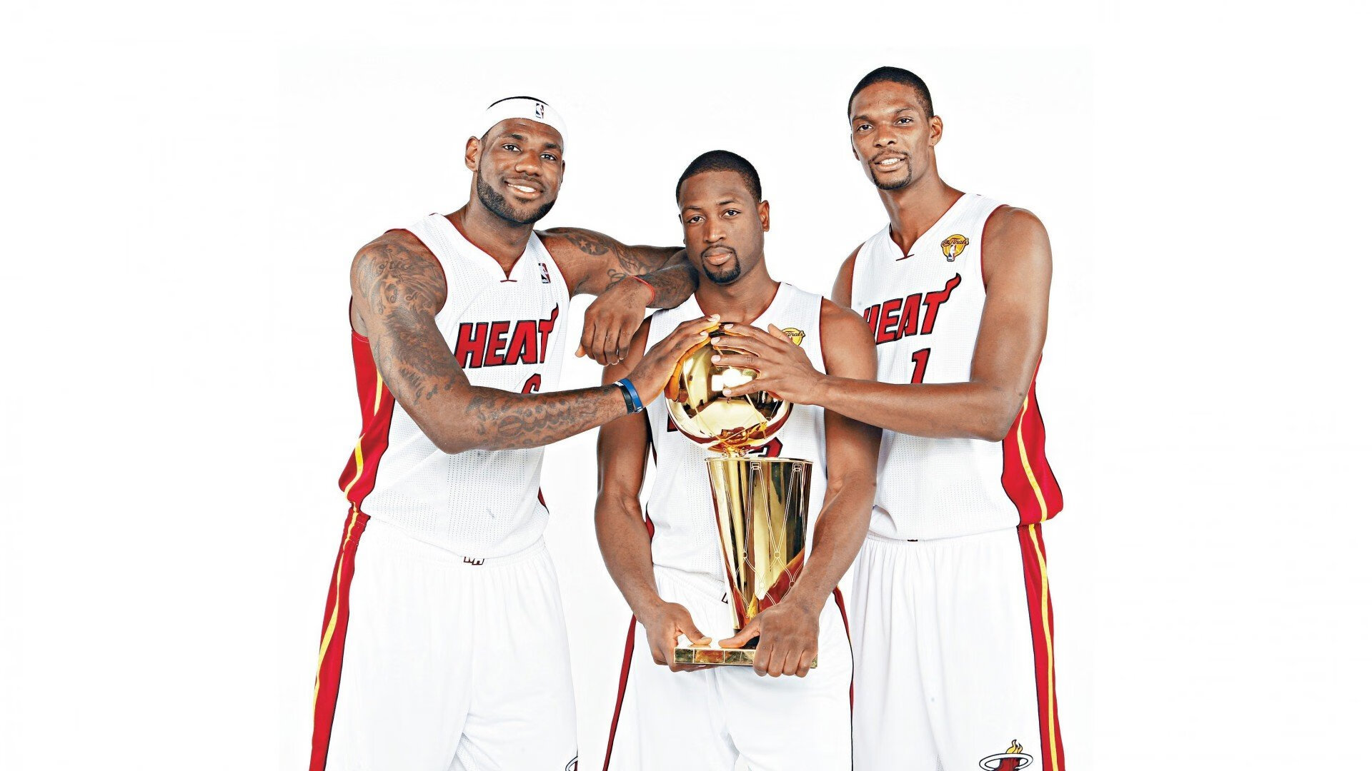 广厦铁壁封锁活塞战术，英格拉姆破茧成蝶刷新历史纪录